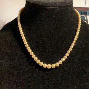 Graduated Dark Cream Tone Faux Pearl Vintage Necklace